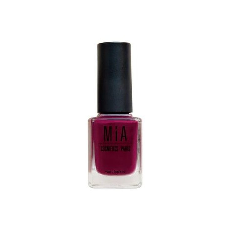 mia esmalde de uñas burgundy