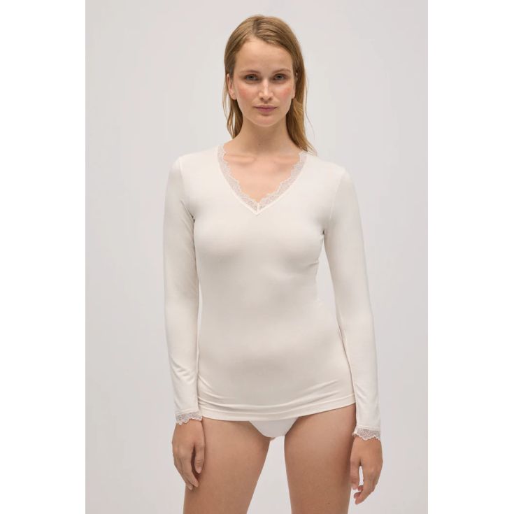 ysabel mora camiseta termica manga larga cuello pico encaje 
