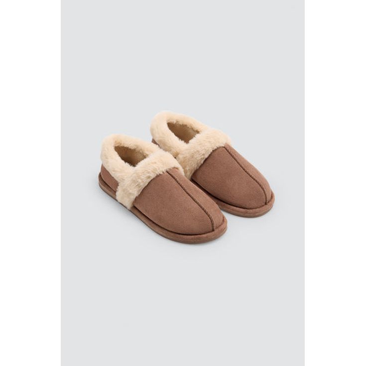 ysabel mora zapatilla cerrada marron