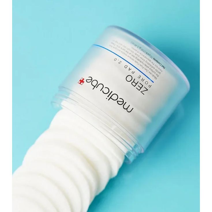 medicube zero pore parches exfoliantes con aha+bha cosmetica coreana 70 u